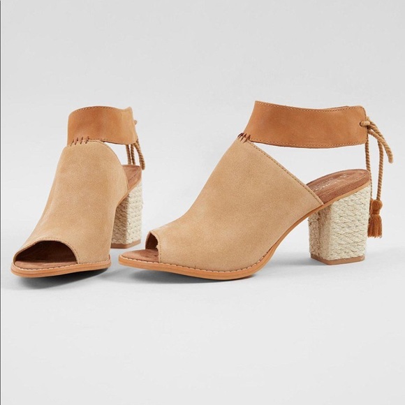 TOMS Seville sandal in Honey Suede - Picture 6 of 7